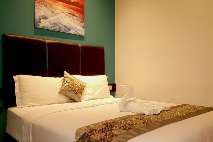 Room 28 of 53