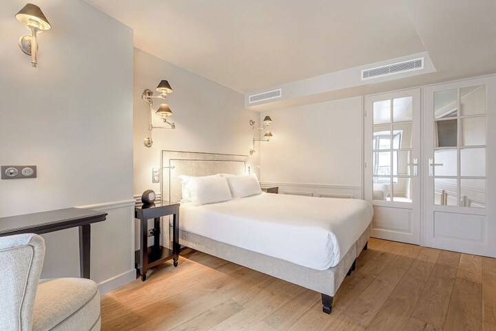 Room 3 of 30