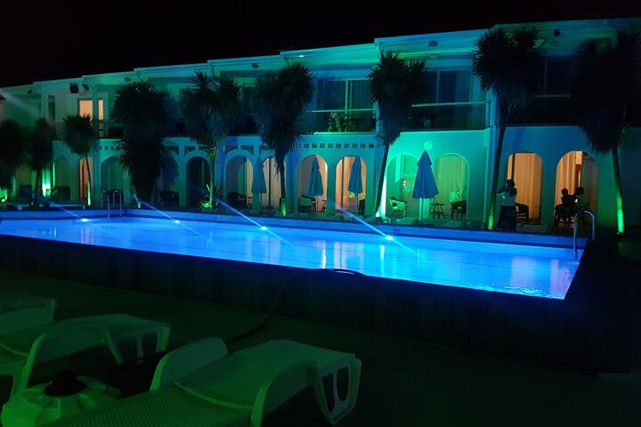 Hotel with Pool