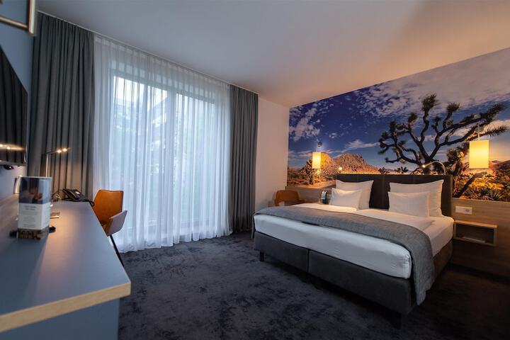 Room 26 of 55
