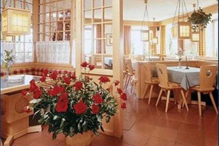 General 16 of 73
