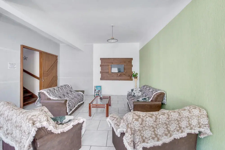 Room 3 of 18