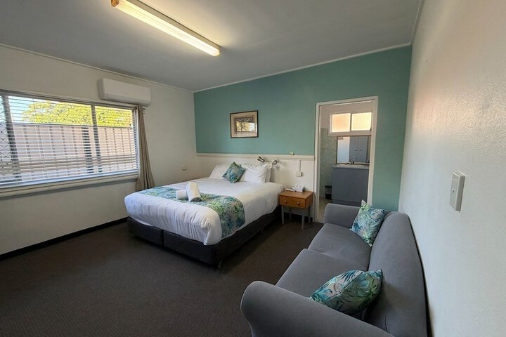Room 41 of 61