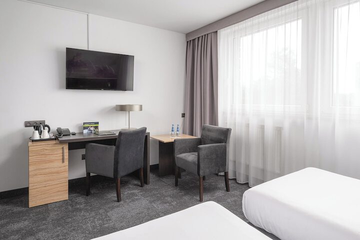 Room 48 of 139