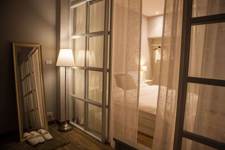 Room 26 of 48