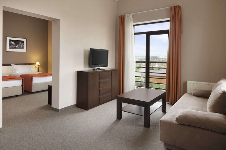 Room 26 of 65
