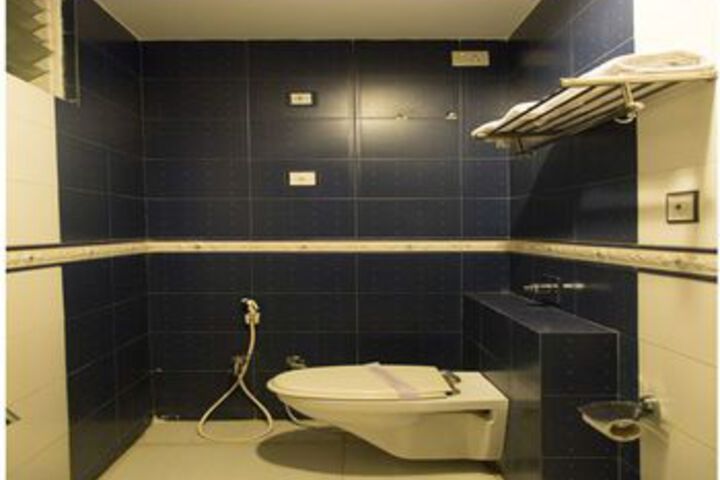 Room 4 of 24