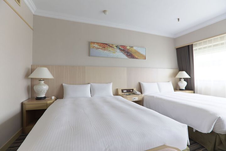Room 20 of 74