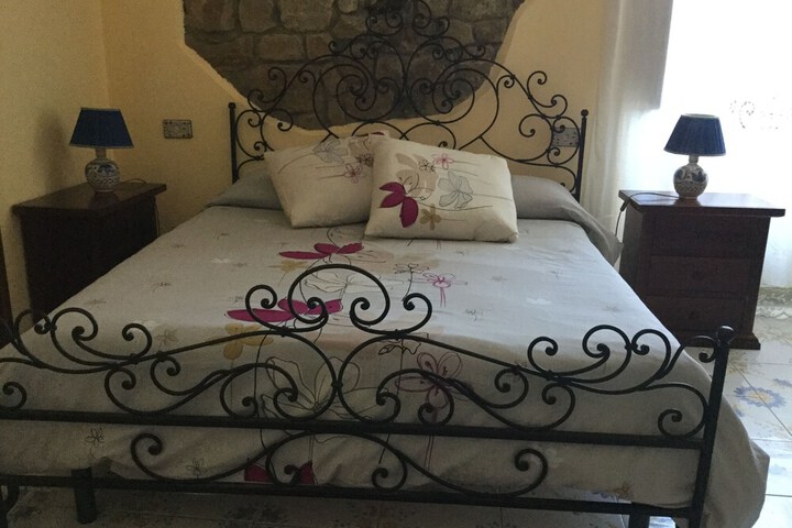 Room 14 of 78