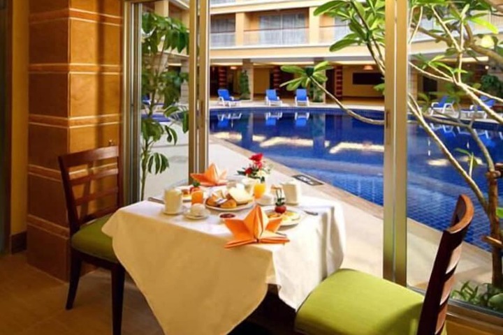 Dining Photos