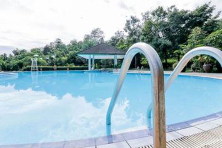 Pool 44 of 57