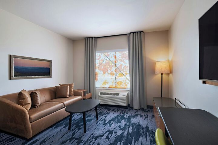 Room 9 of 21