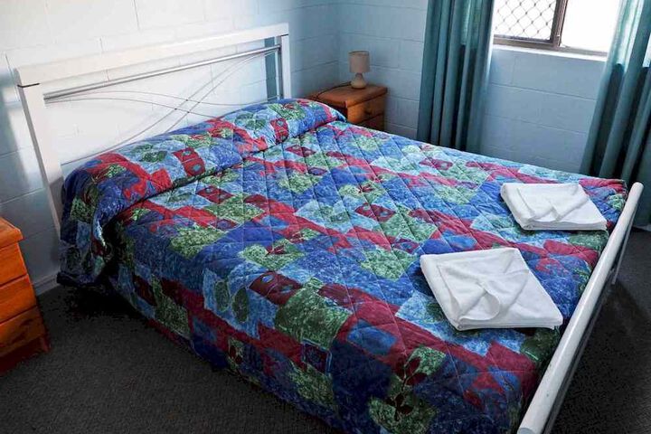 Room 32 of 106