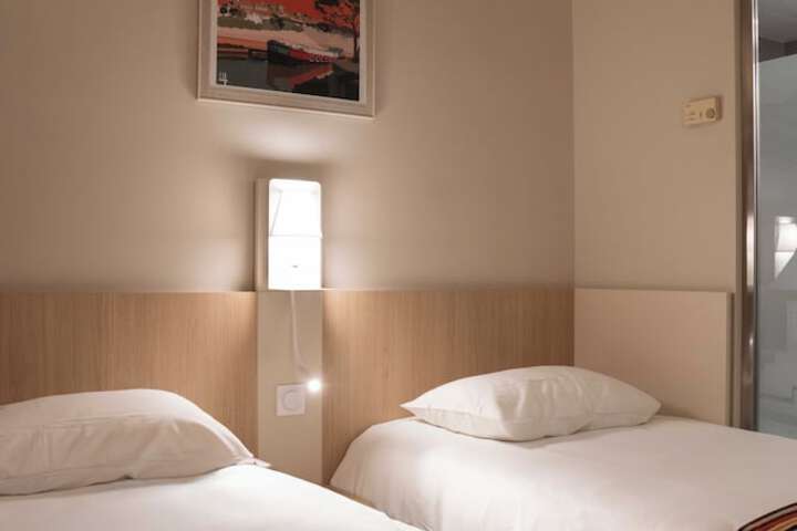 Room 4 of 30