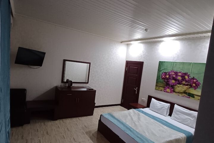Room 4 of 31