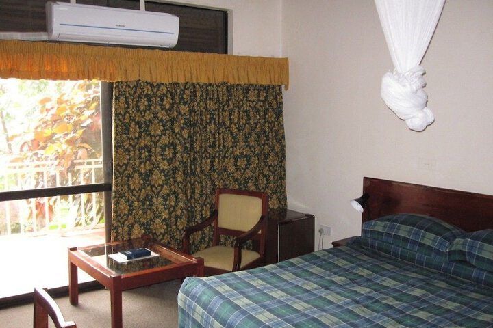 Room 3 of 23