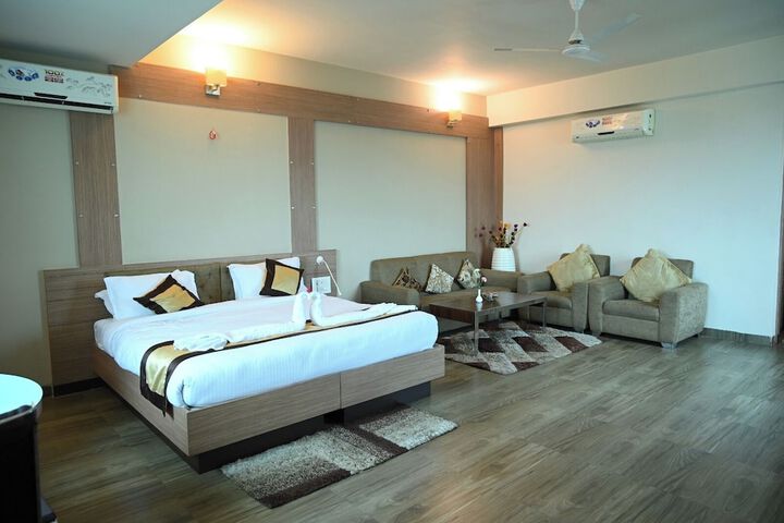 Room 17 of 51