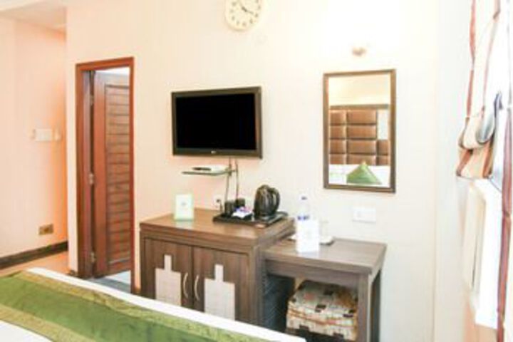Room 21 of 39