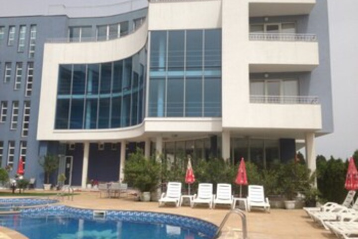 Pool 14 of 27