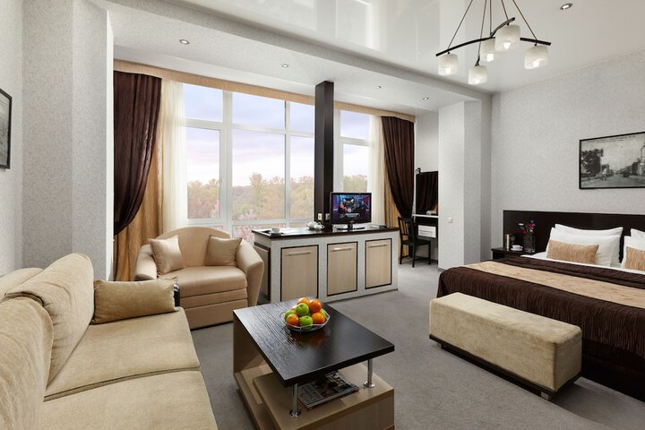 Room 9 of 64