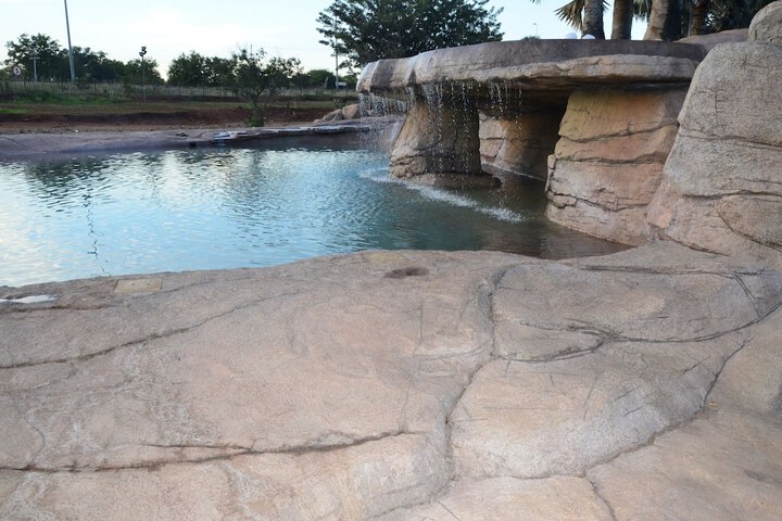 Pool Hotel