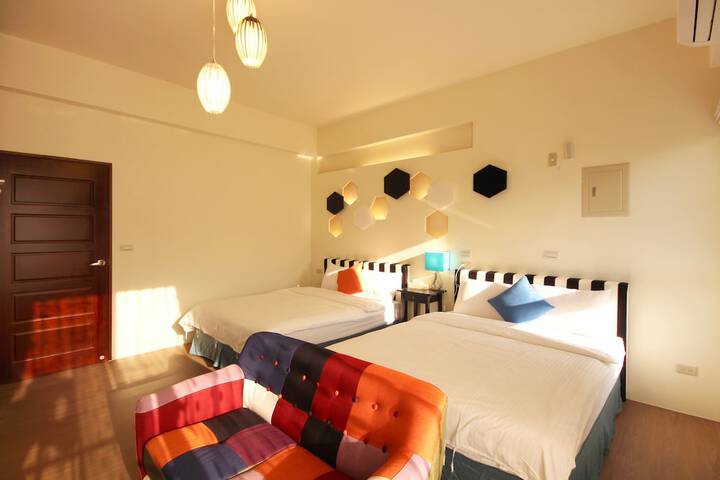 Room 28 of 53