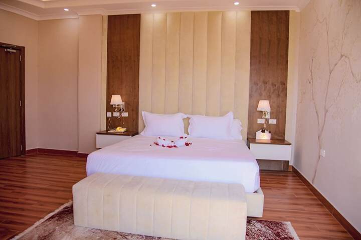 Room 8 of 31