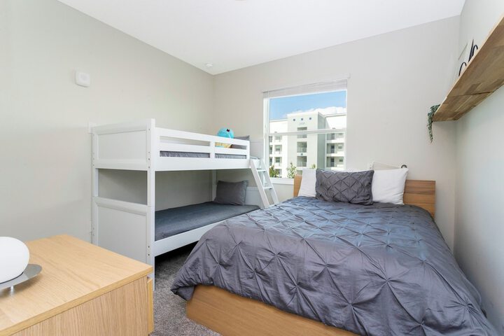 Room 30 of 41