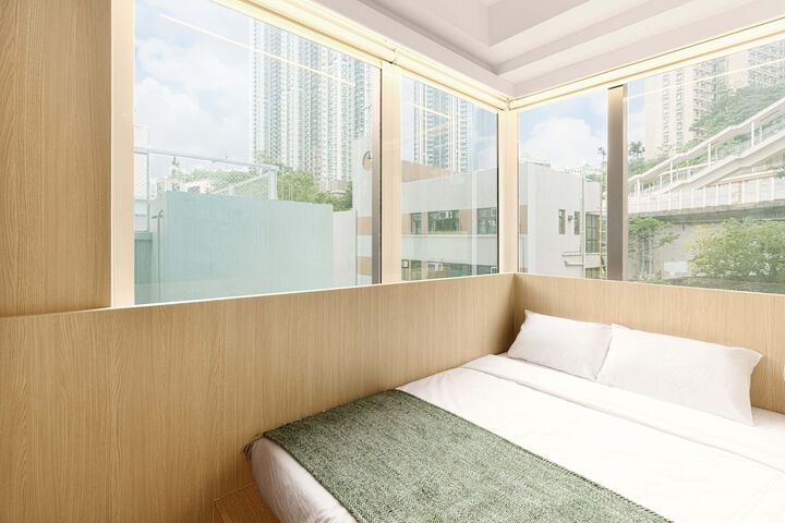 Room 40 of 80