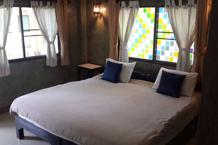 Room 10 of 23