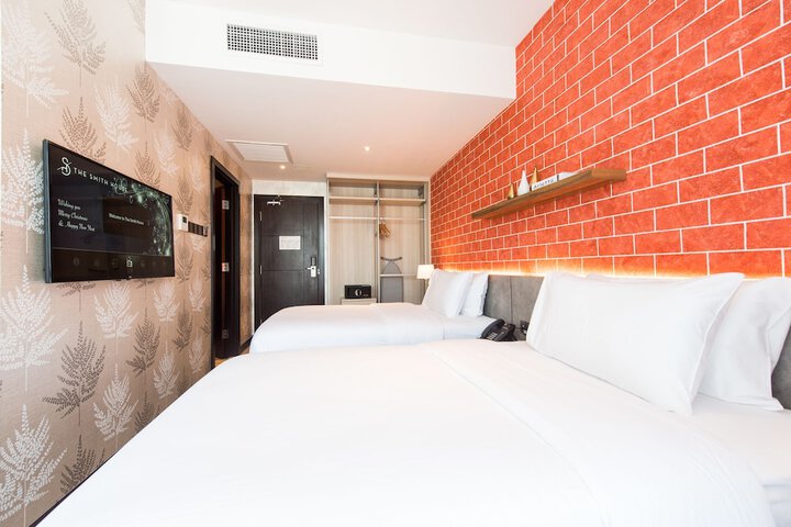 Room 8 of 54