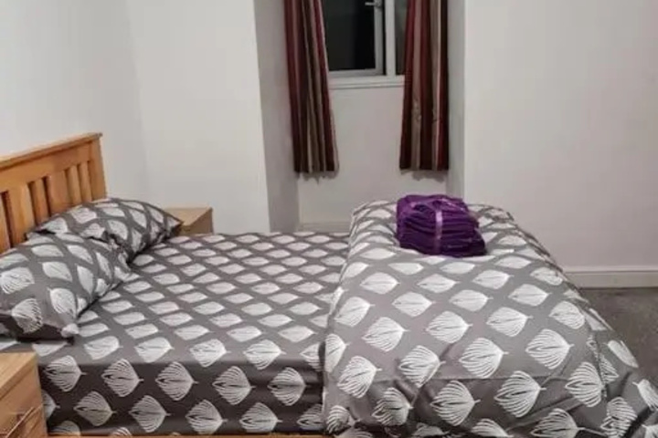 Room 4 of 29