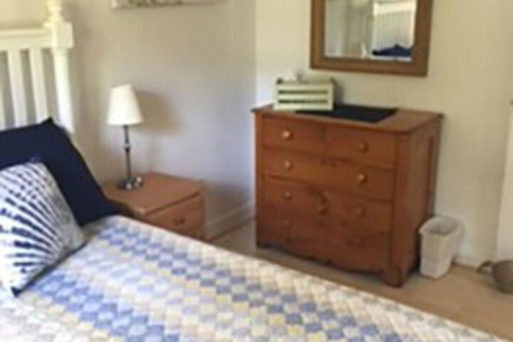 Room 15 of 18