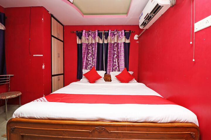 Room 17 of 30