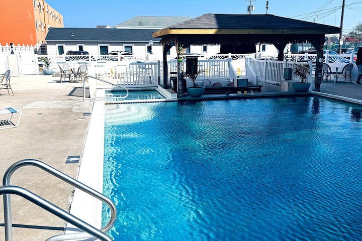 Pool 56 of 73