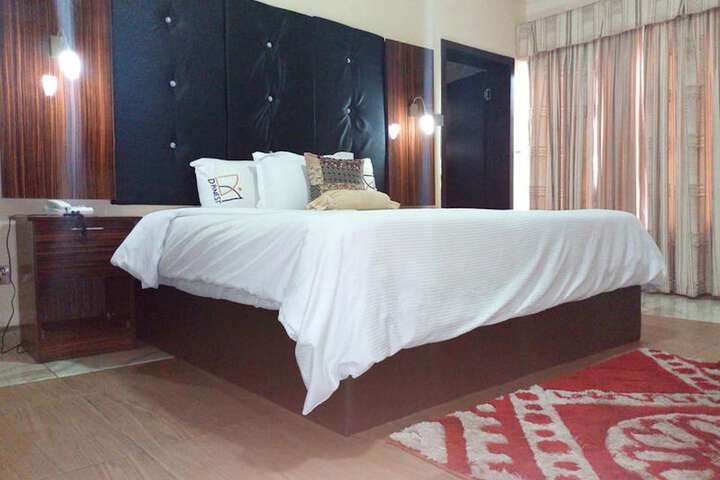 Room 17 of 23