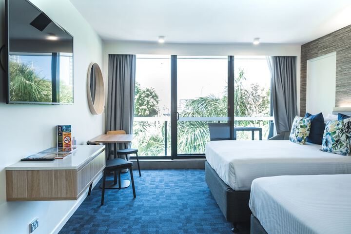 Room 3 of 91