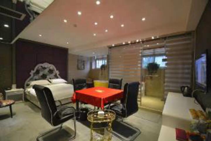 Venice Hotel
