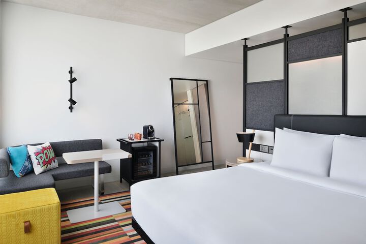 Room 7 of 50