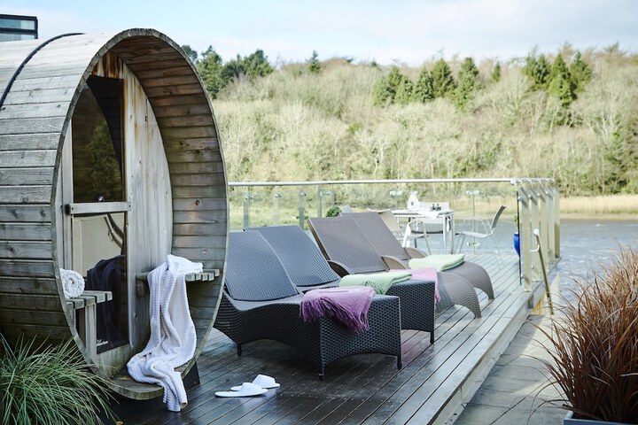 Sundeck 73 of 80