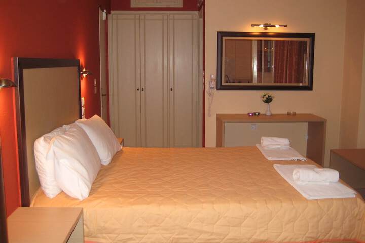 Room 6 of 57