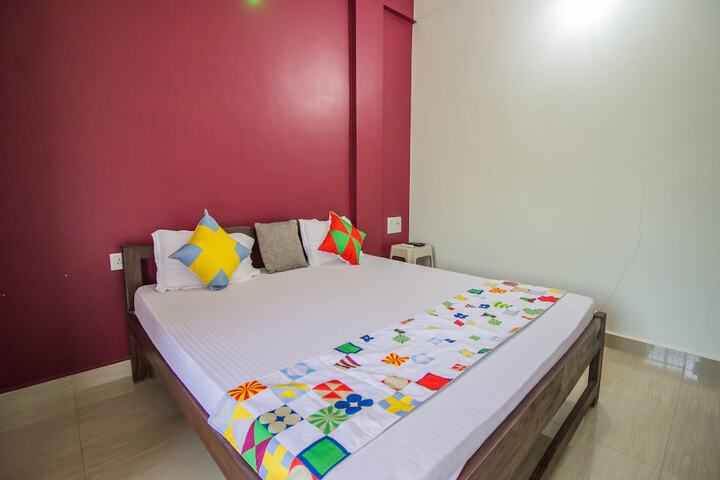 Room 4 of 13