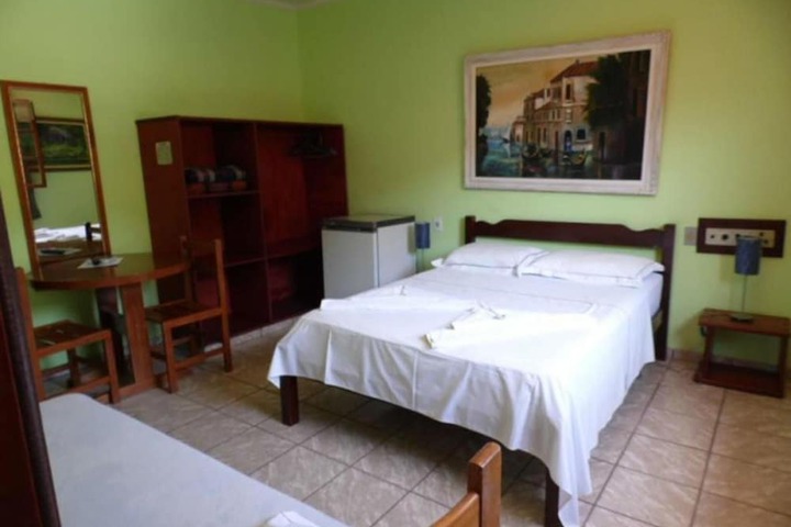 Room 16 of 41