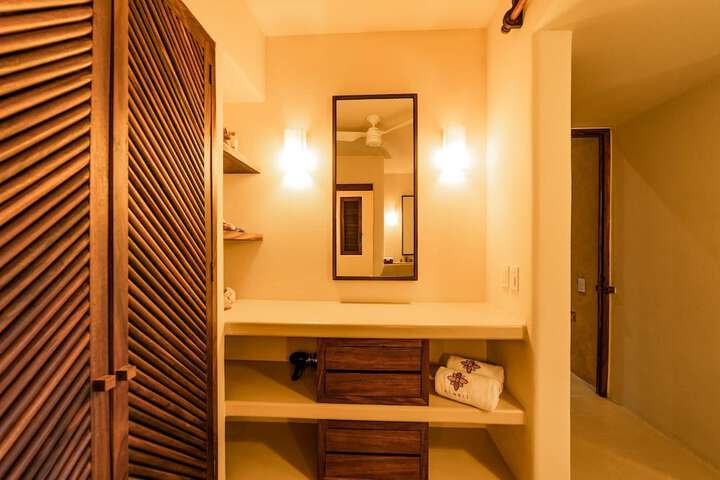Room 10 of 39