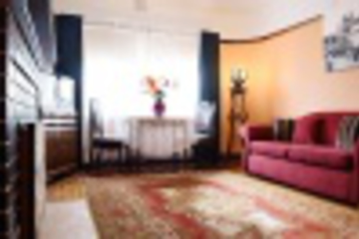 Room 52 of 360