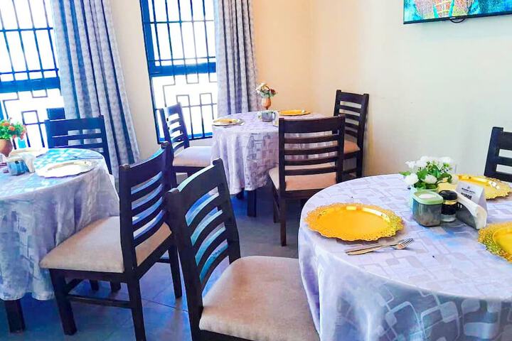 Dining 122 of 133