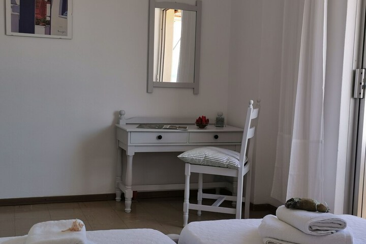 Room 5 of 34