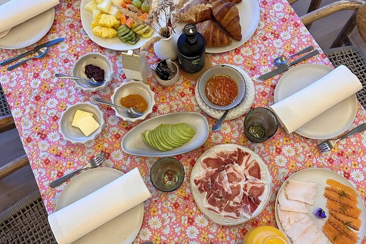 Breakfast/Coffee Service 33 of 46