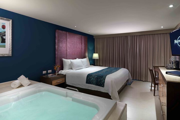 Room 5 of 63