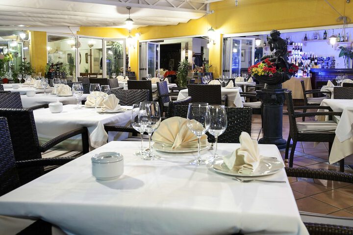 Dining 40 of 114